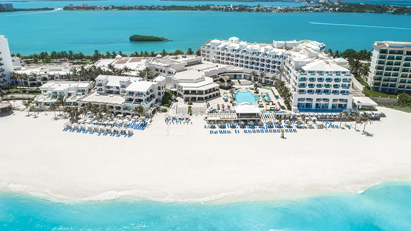 Aerial view of Wyndham Alltra Resorts Cancun