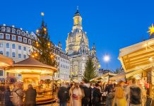 Weihnachtsmarkt Advent auf dem Neumarkt