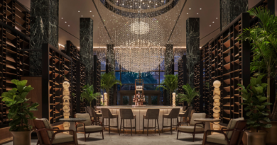 Chandelier Bar, Four Seasons Hotel and Private Residences New Orleans