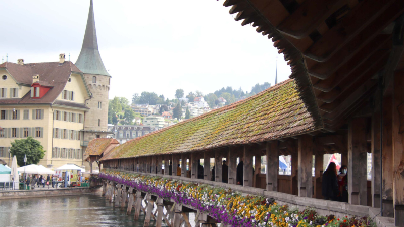 “Must-see” Lucerne: the Chapel Bridge - emblem of the city - and its Water Tower