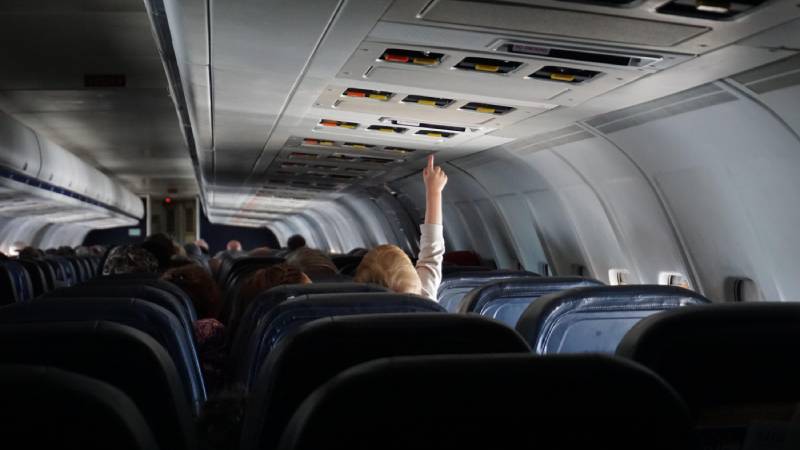 child passenger plane