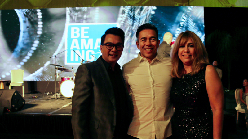 Be Amazing Award winner Chris Rollinson pictured with Carlo and Carolina