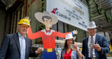 Carnival Cruise Line President Christine Duffy (center) is joined by Meyer Werft Managing Director Bernard Meyer (left) and Carnival's Senior Vice President of Newbuilds Ben Clement (right)