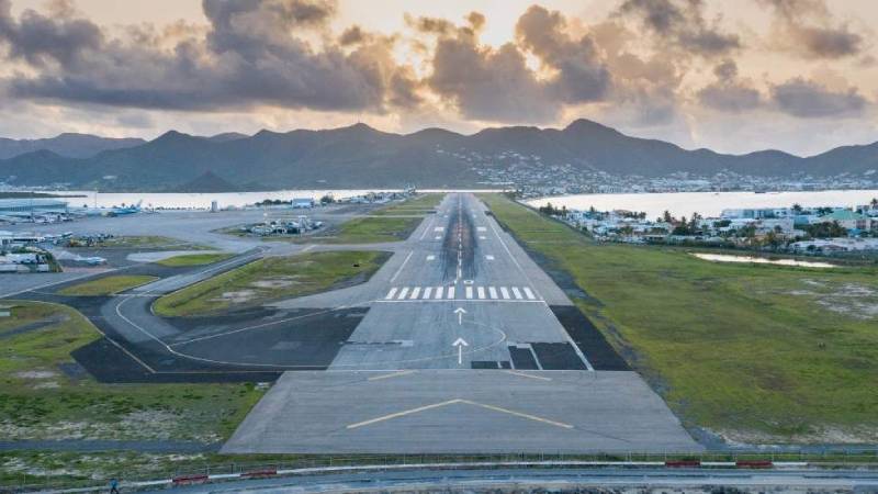 St Maarten's Princess Juliana International Airport 