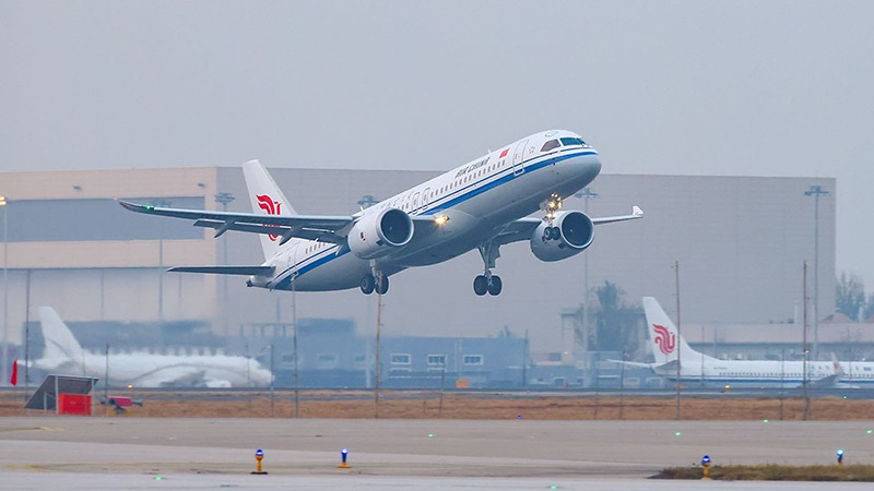 Chinese Airlines Set Course for Canada